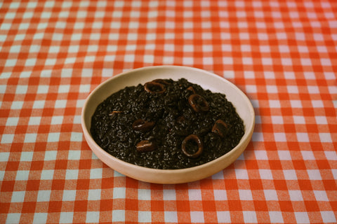 Arroz negro con chocos