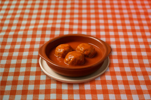 Albóndigas caseras en salsa de tomate