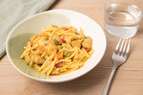 Fideos con mejillones y gambas